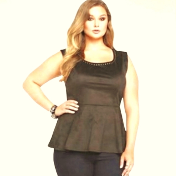 $35 Firm! NEW TORRID Faux Suede Black Sleeveless Studded Peplum Top. - Picture 1 of 10